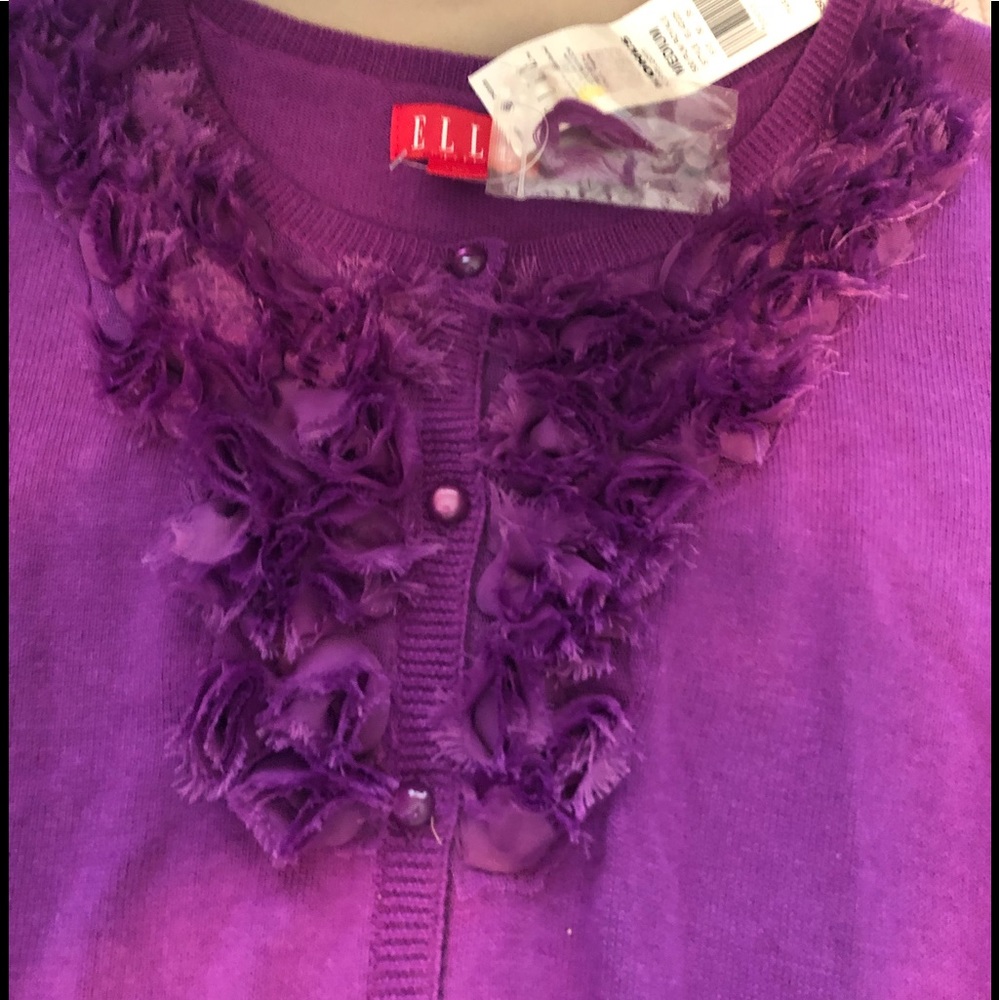 Cute 🥰 Purple Sweater - Picture 2 of 5